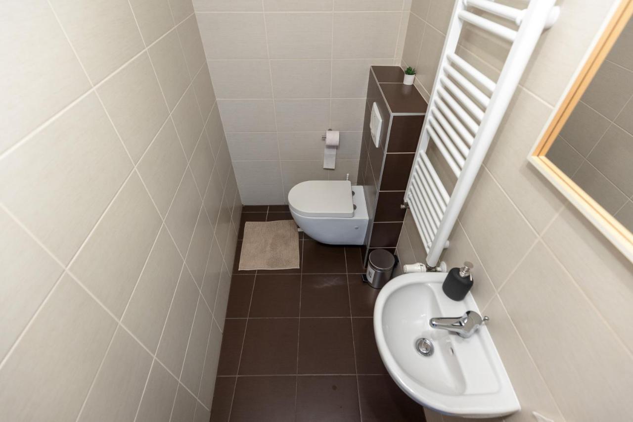 Prtr W/ Free Parking Appartement Boedapest
