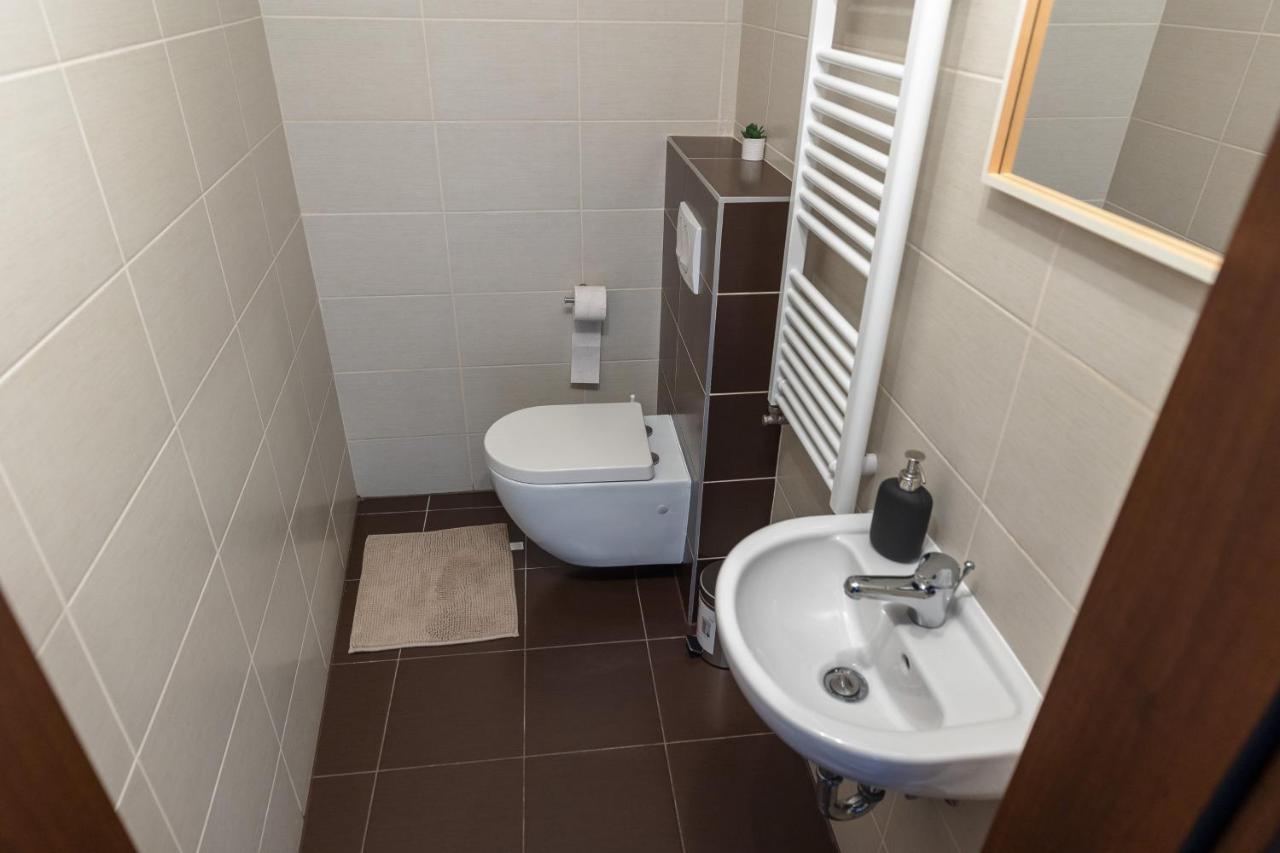 Prtr W/ Free Parking Appartement Boedapest